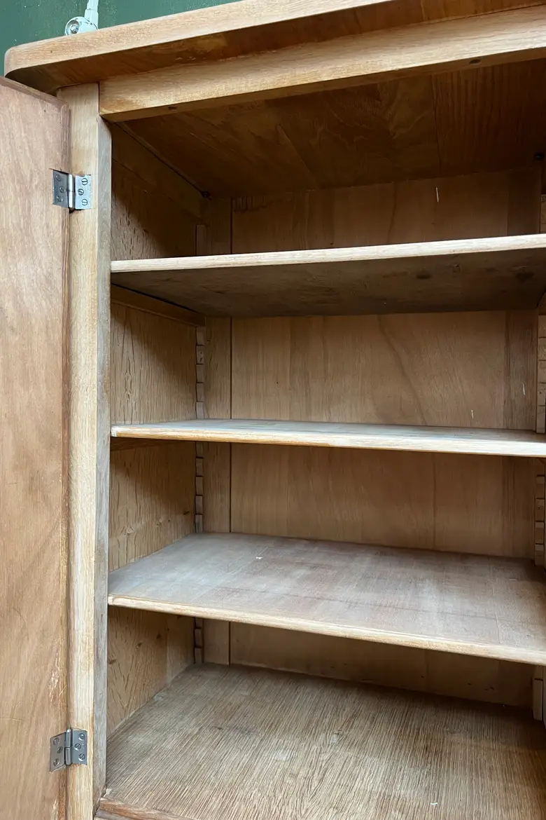 Ancien buffet en chêne de René Gabriel – Années 50