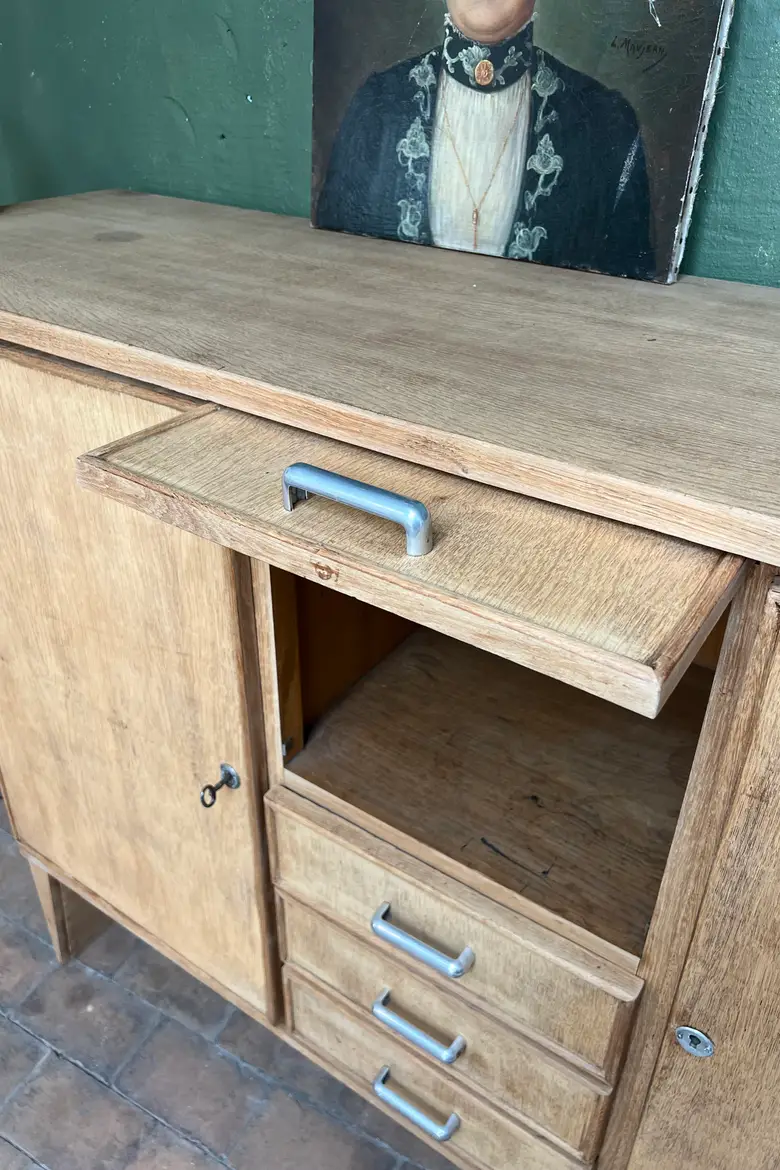 Ancien buffet en chêne de René Gabriel – Années 50