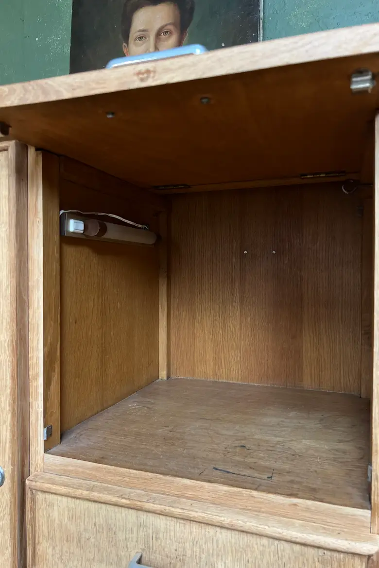 Ancien buffet en chêne de René Gabriel – Années 50