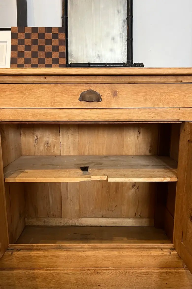 Ancien buffet en chêne Début XXème