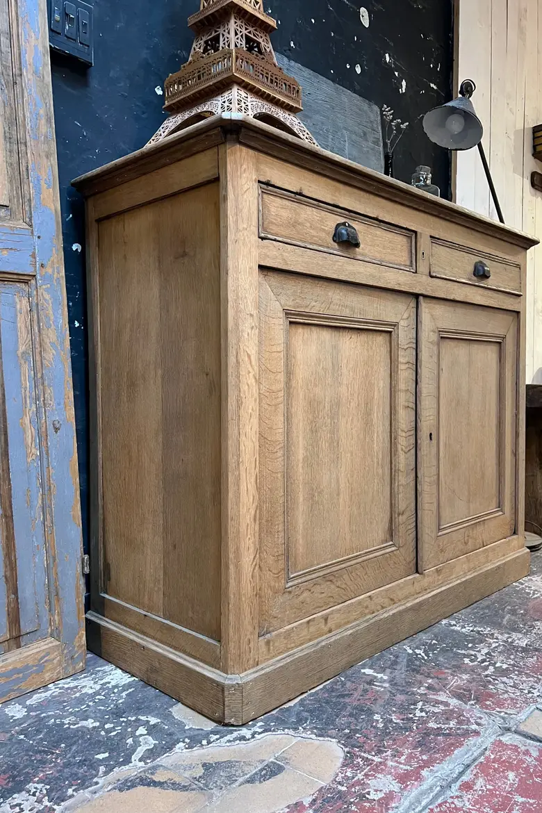 Ancien buffet en chêne Début XXème