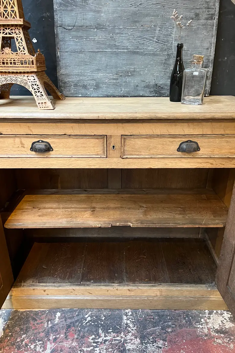 Ancien buffet en chêne Début XXème