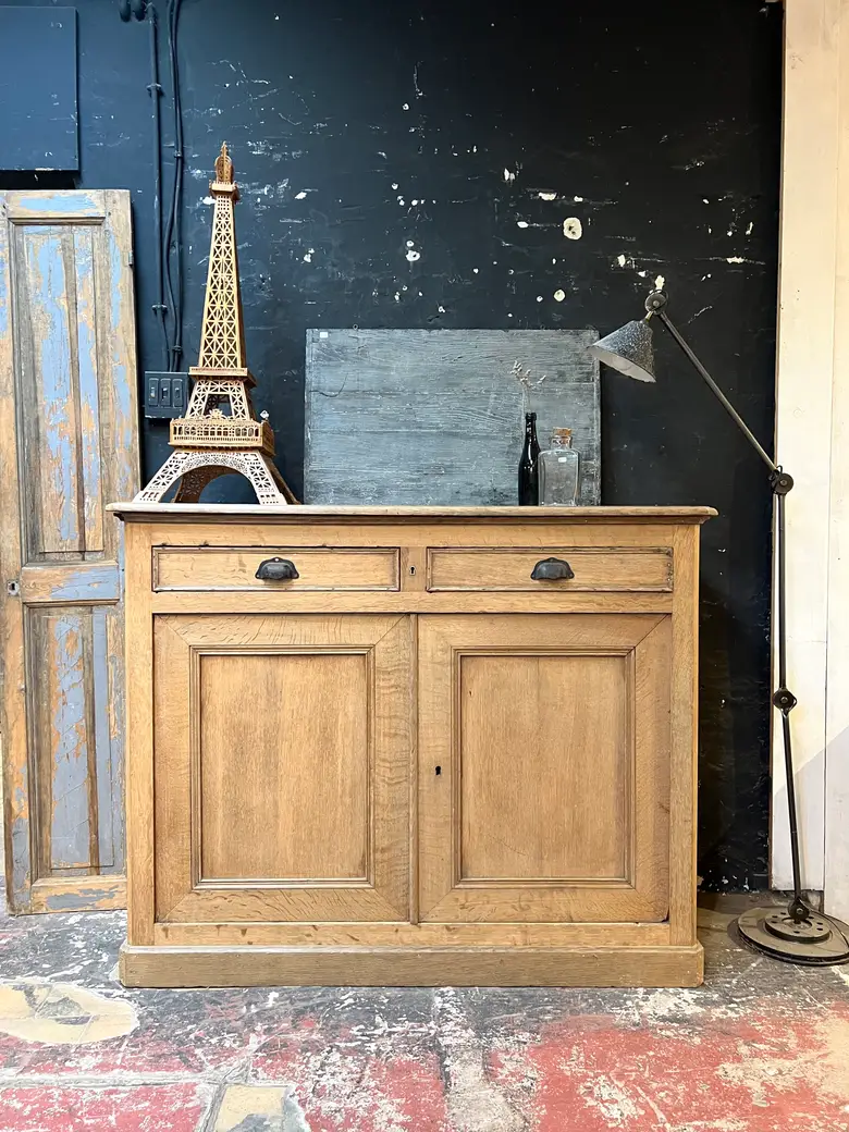 Ancien buffet en chêne Début XXème