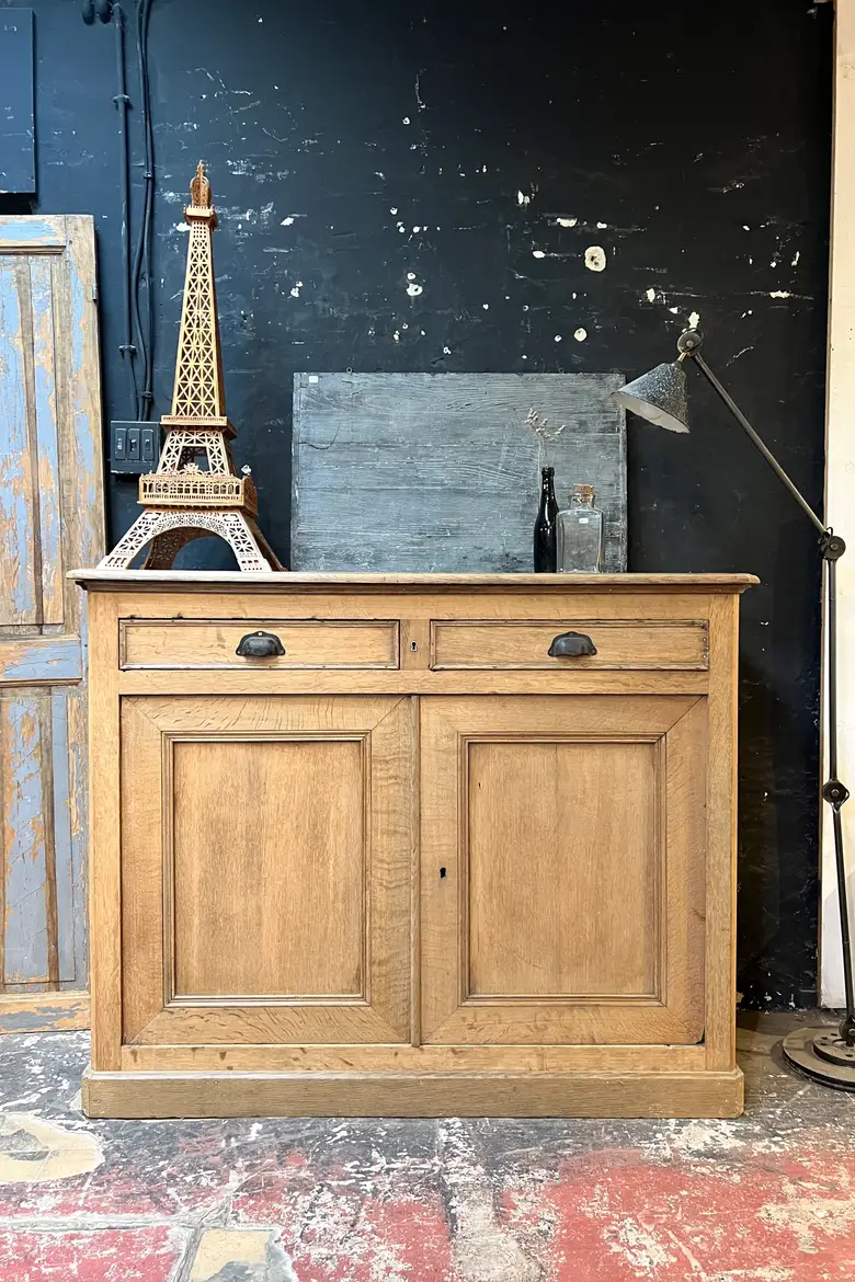 Ancien buffet en chêne Début XXème