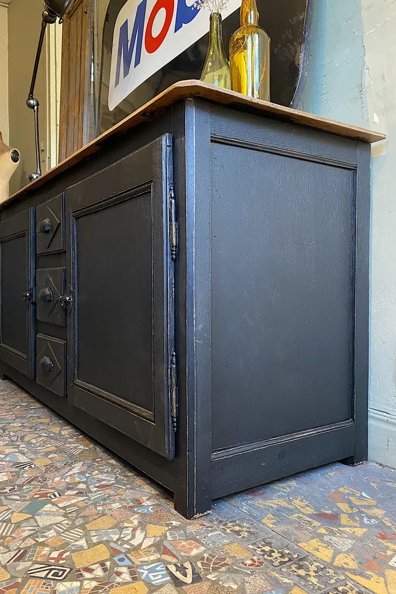Ancien buffet en chêne XXème