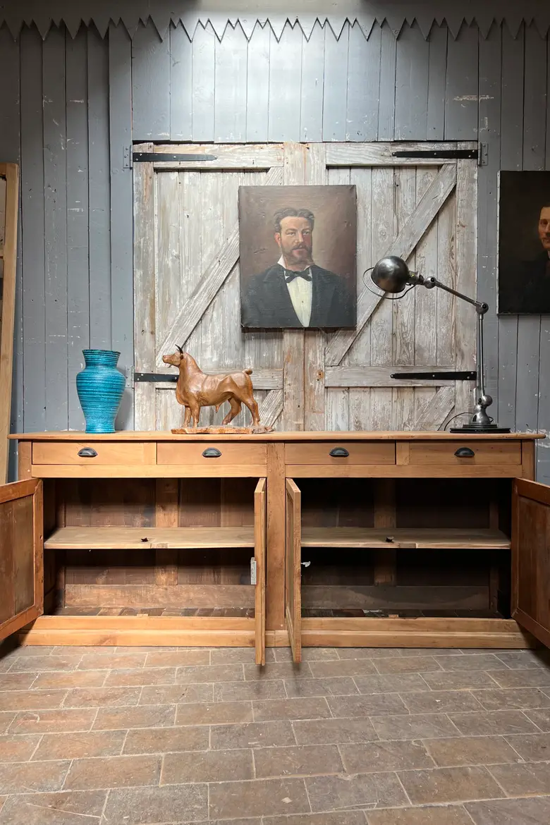 Ancien buffet en merisier