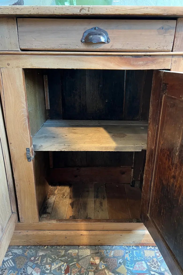 Ancien buffet en merisier Années 50