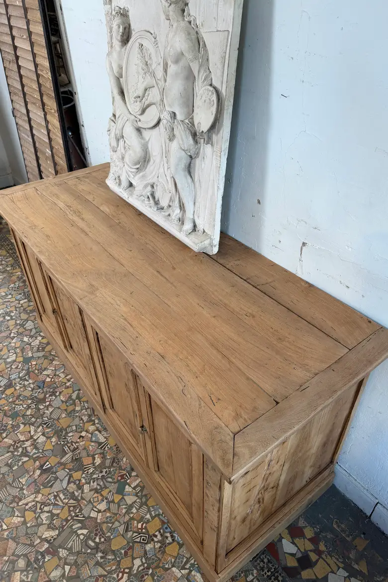 Ancien buffet en orme – XIXe siècle