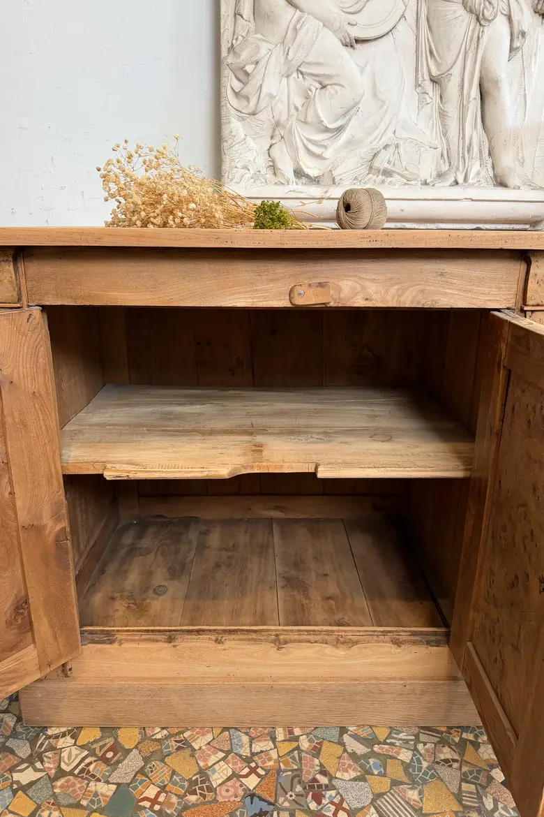 Ancien buffet en orme – XIXe siècle