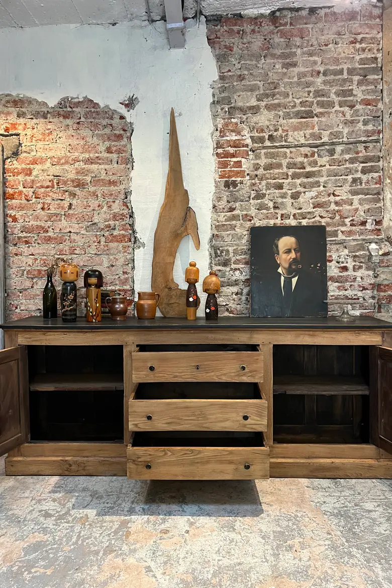 Ancien buffet en orme XIXème
