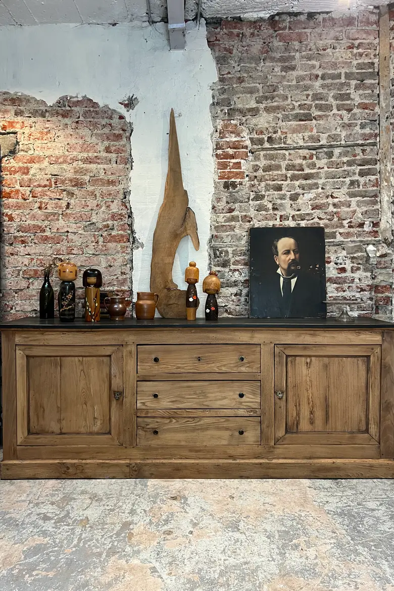 Ancien buffet en orme XIXème