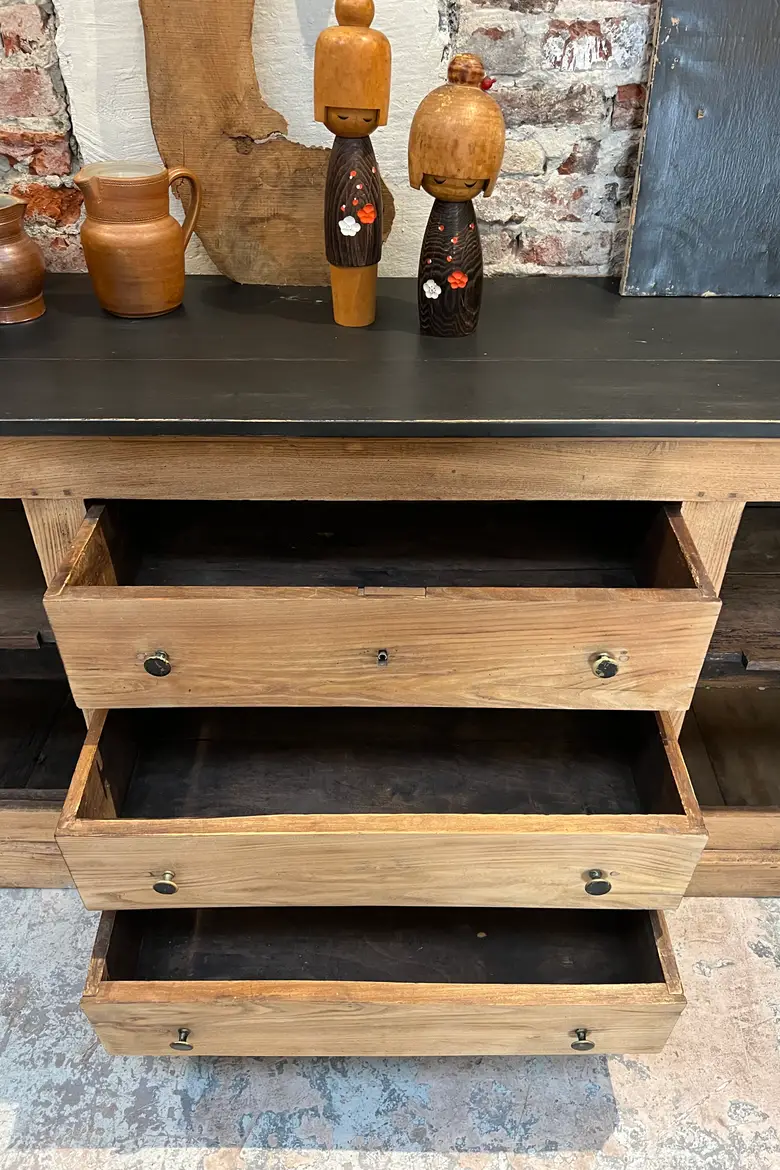 Ancien buffet en orme XIXème