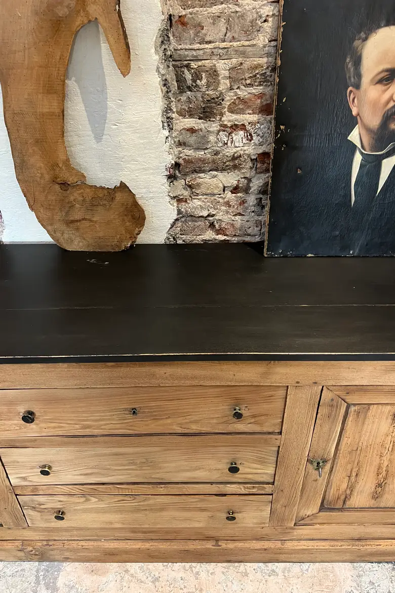 Ancien buffet en orme XIXème