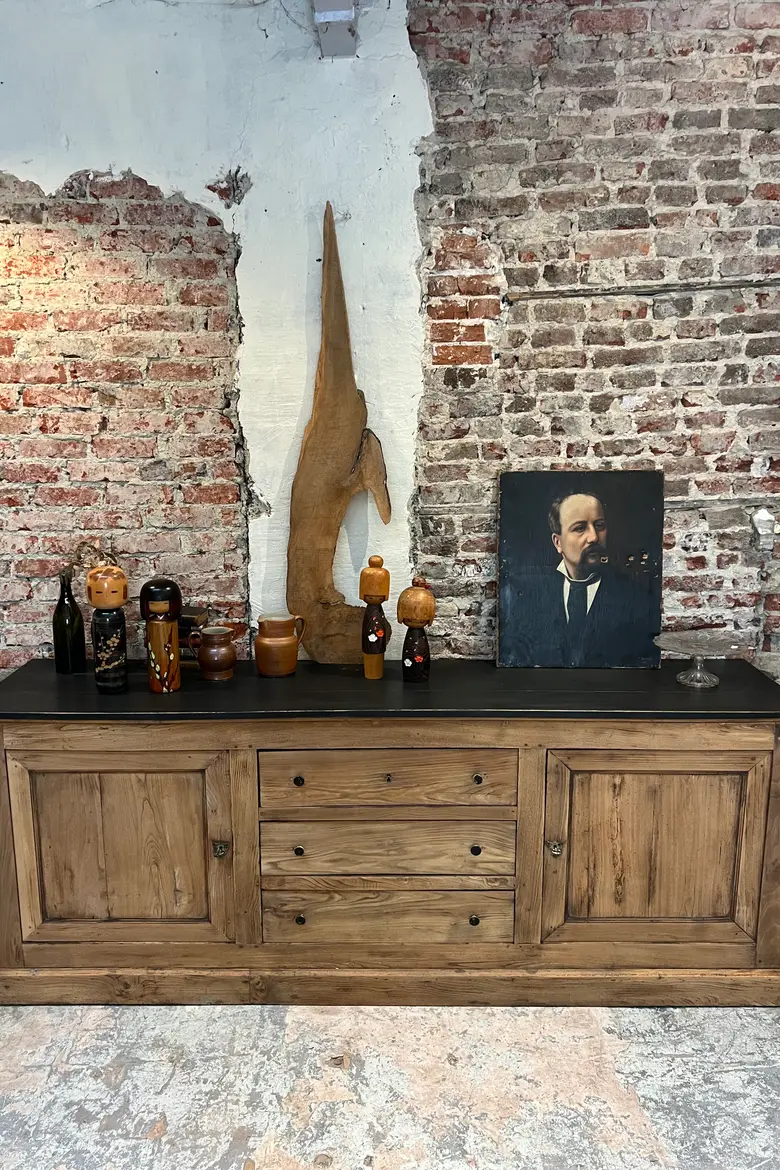 Ancien buffet en orme XIXème