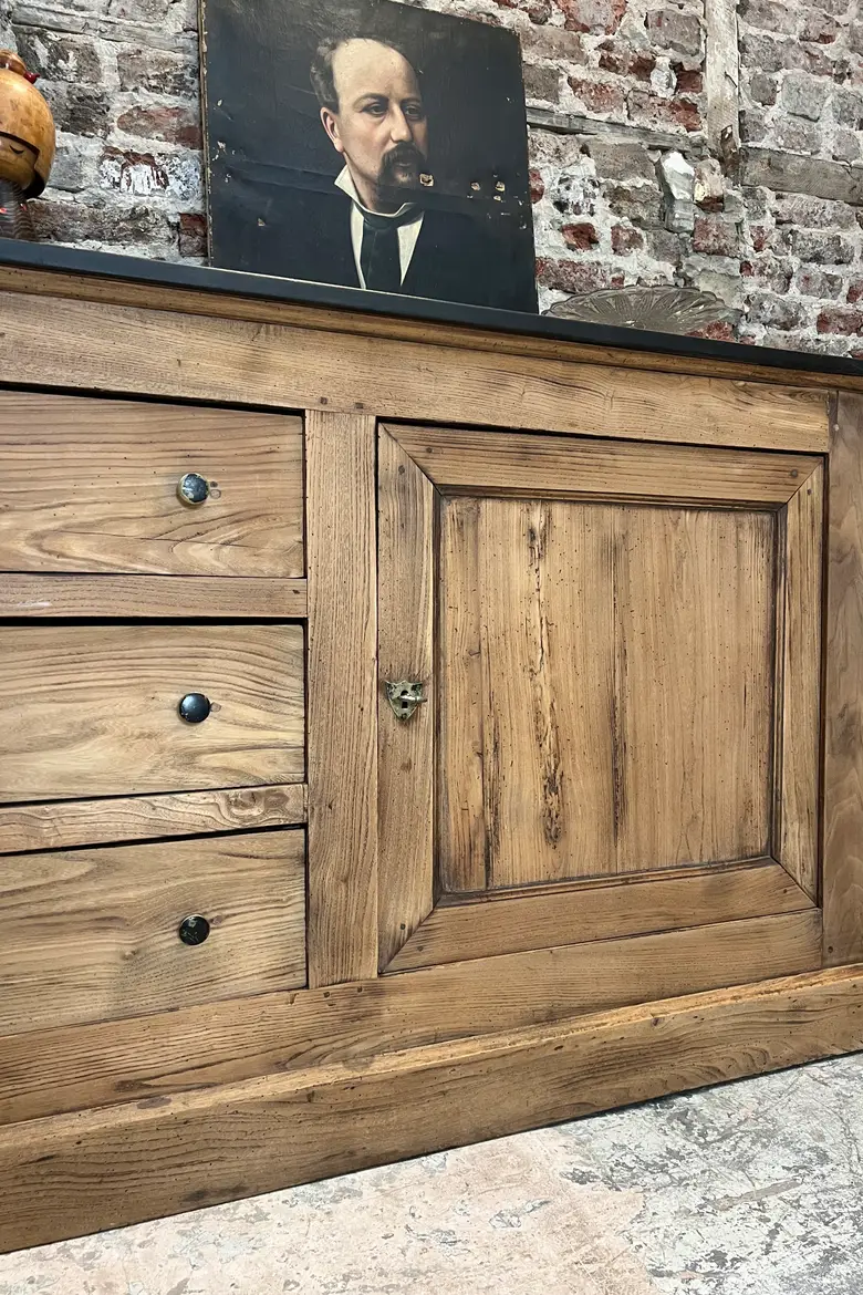 Ancien buffet en orme XIXème