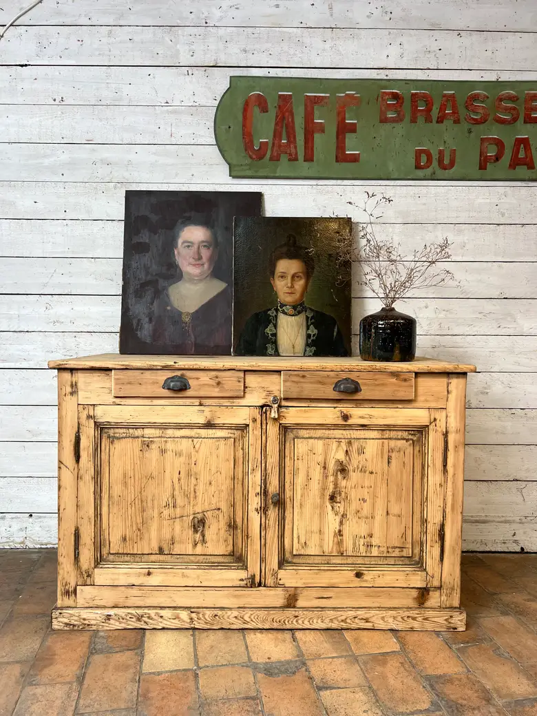 Ancien buffet en sapin – Bois brut