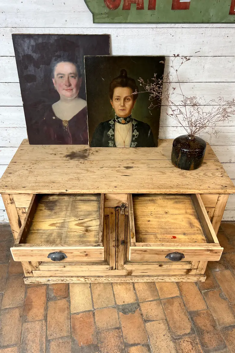 Ancien buffet en sapin – Bois brut