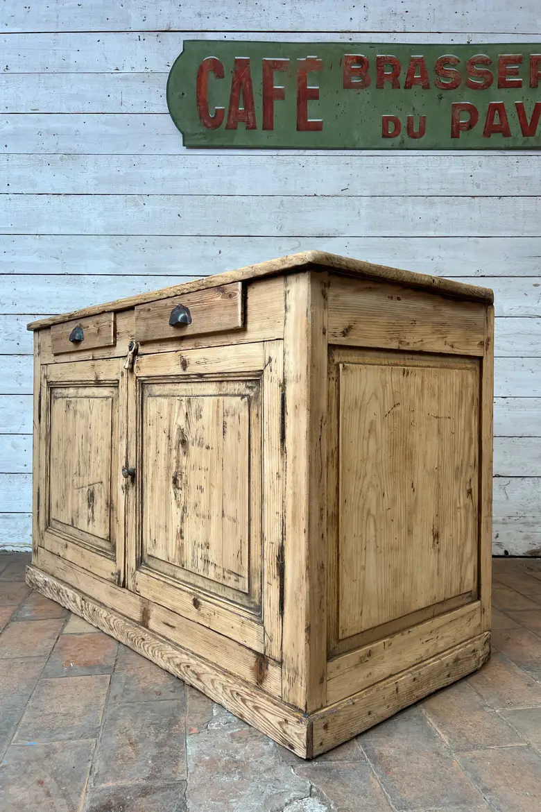 Ancien buffet en sapin – Bois brut