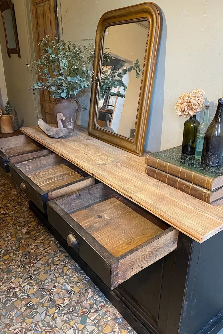 Ancien buffet en sapin Début XXème