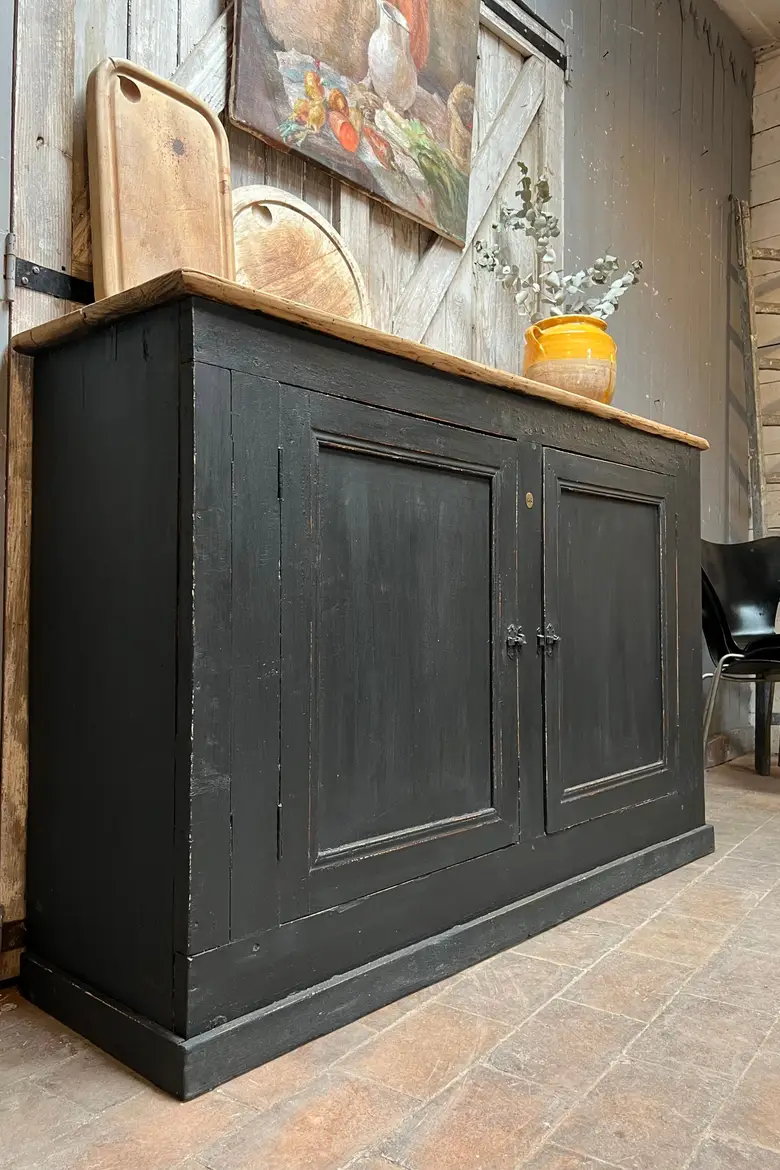 Ancien buffet en sapin Début XXème