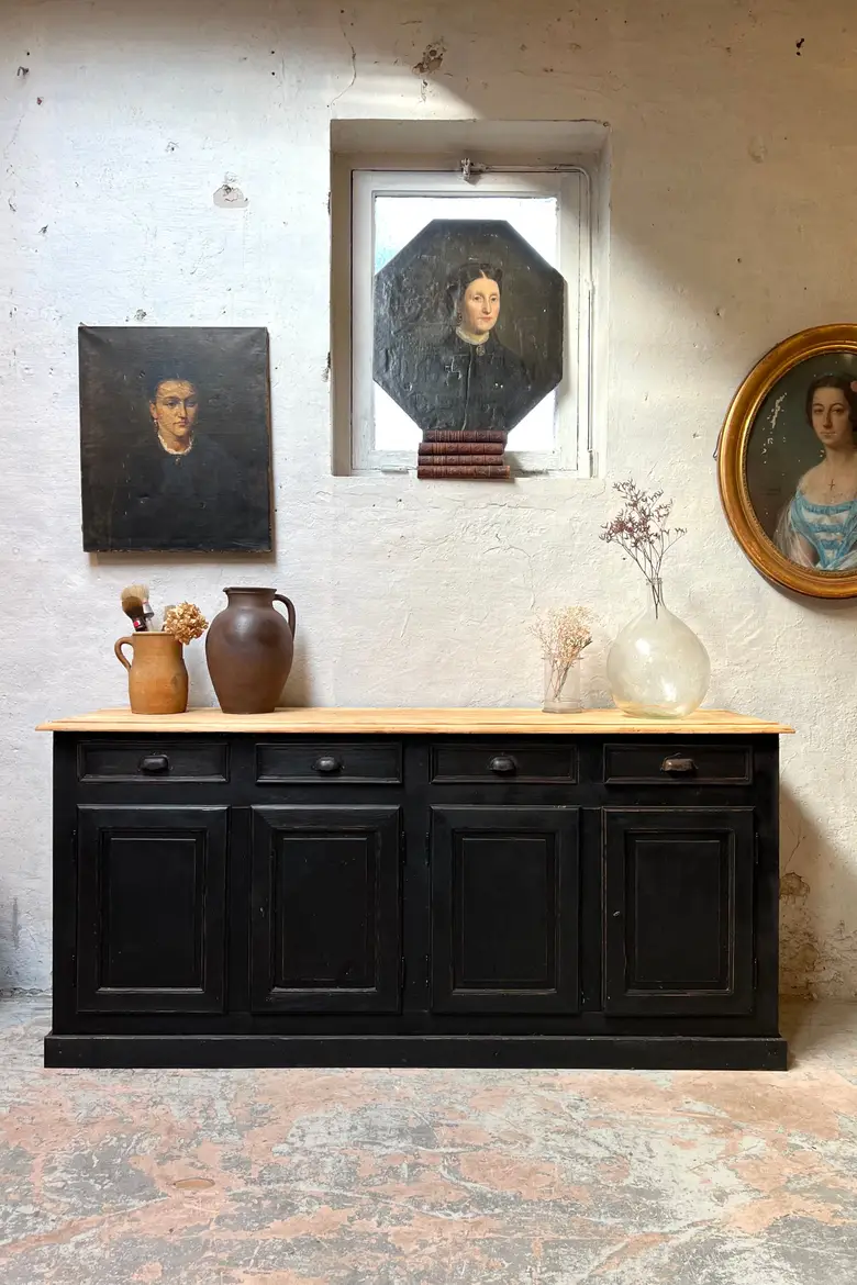 Ancien buffet en sapin Début XXème