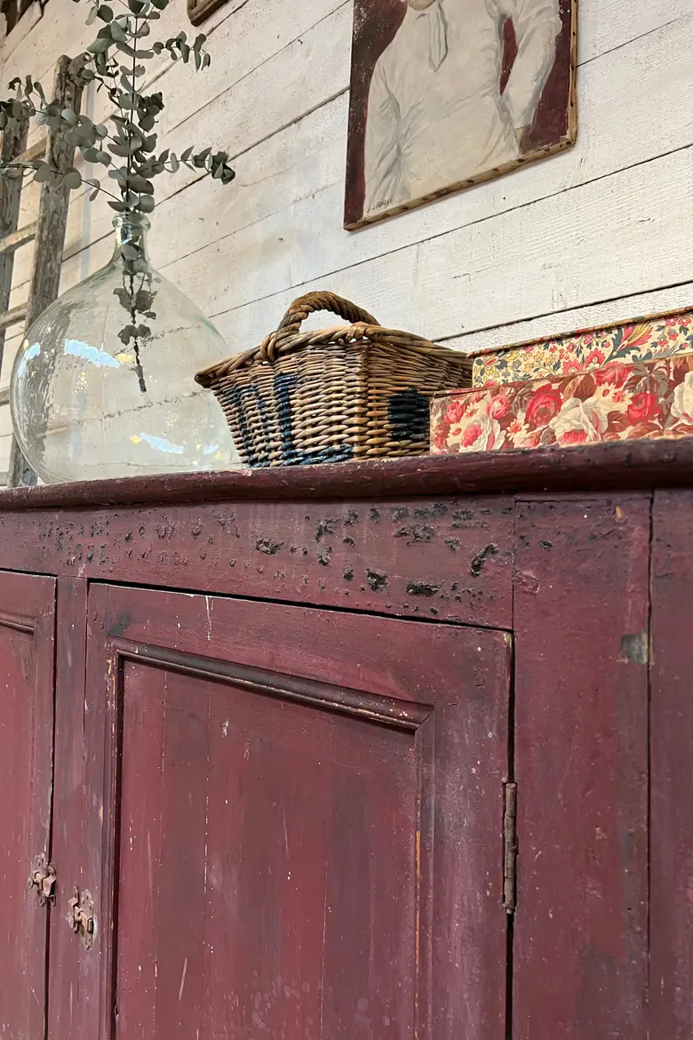 Ancien buffet en sapin Début XXème