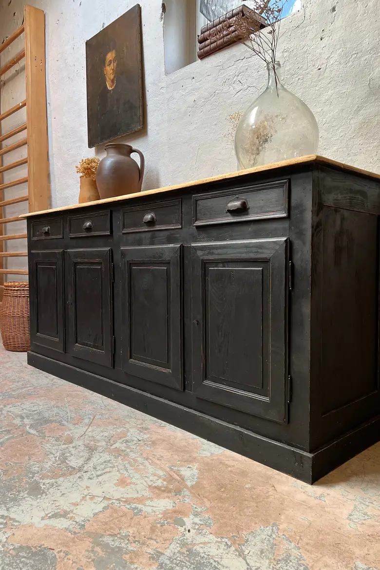 Ancien buffet en sapin Début XXème