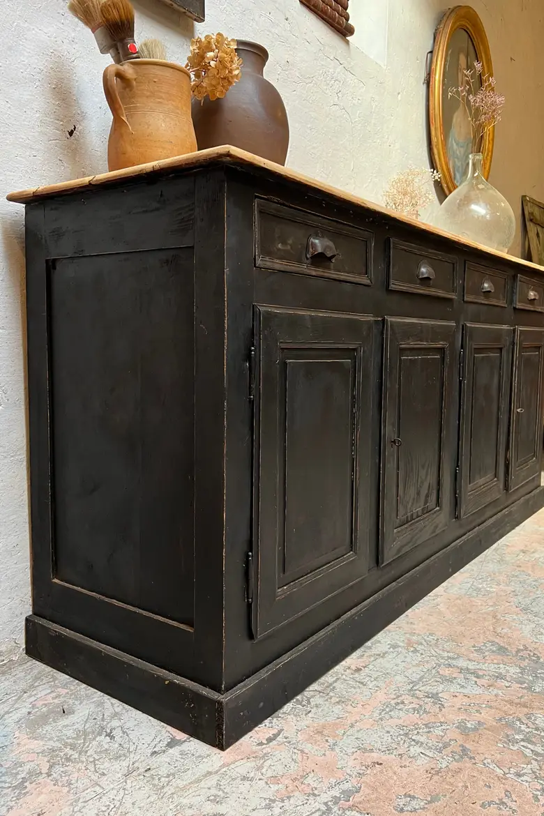 Ancien buffet en sapin Début XXème