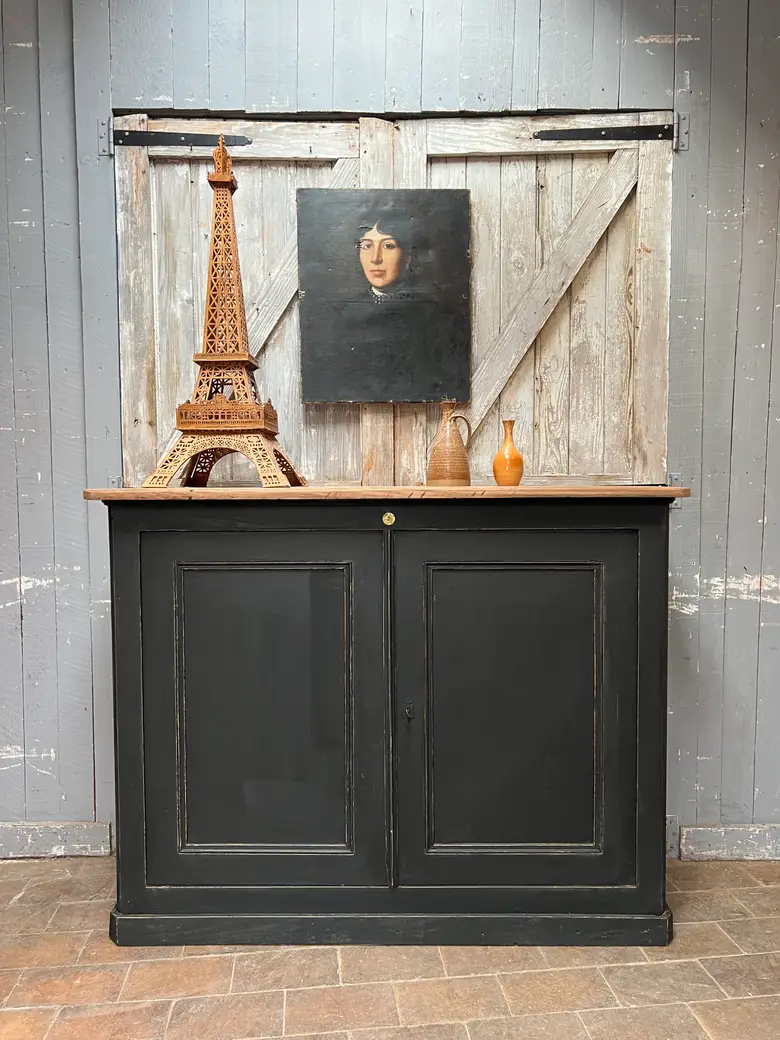 Ancien buffet en sapin Début XXème