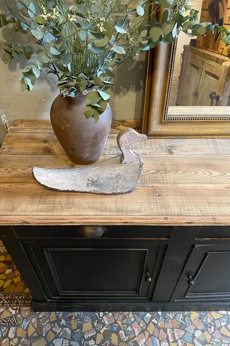 Ancien buffet en sapin Début XXème