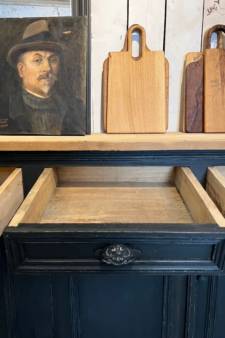 Ancien buffet en sapin Début XXème