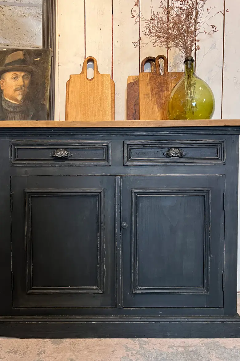 Ancien buffet en sapin Début XXème