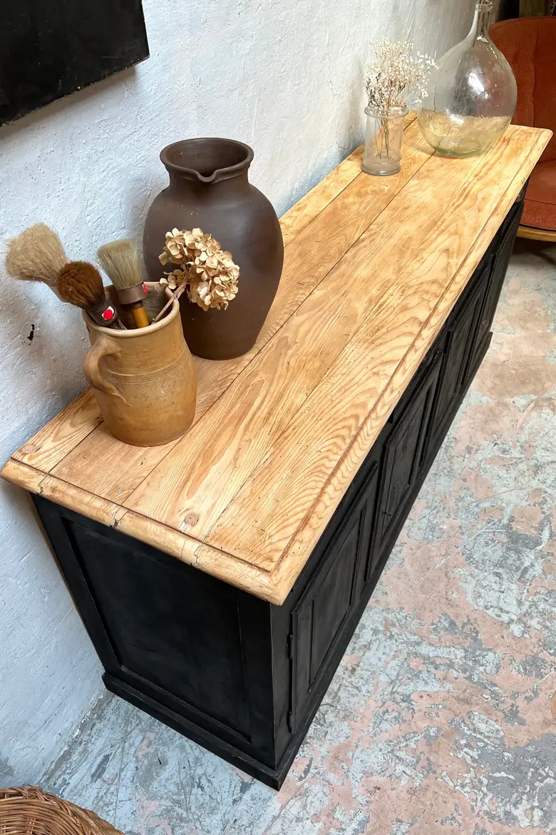 Ancien buffet en sapin Début XXème