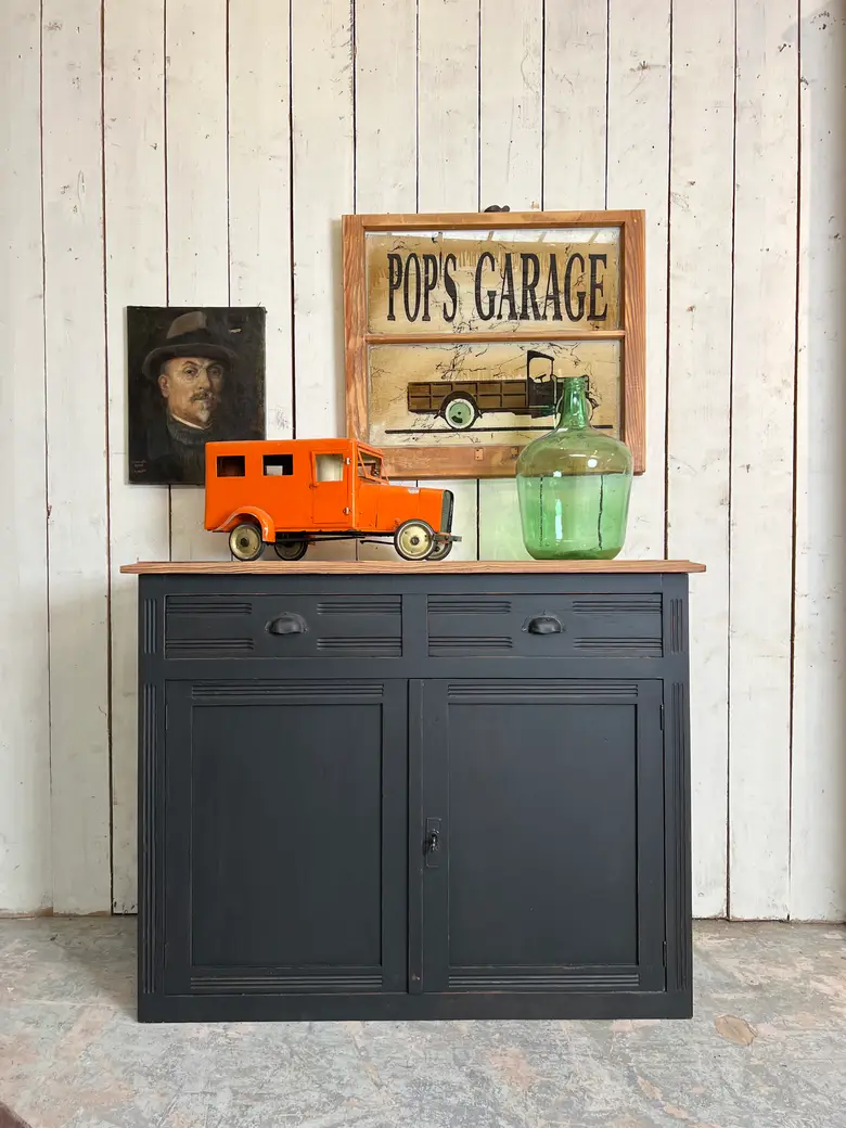Ancien buffet en sapin