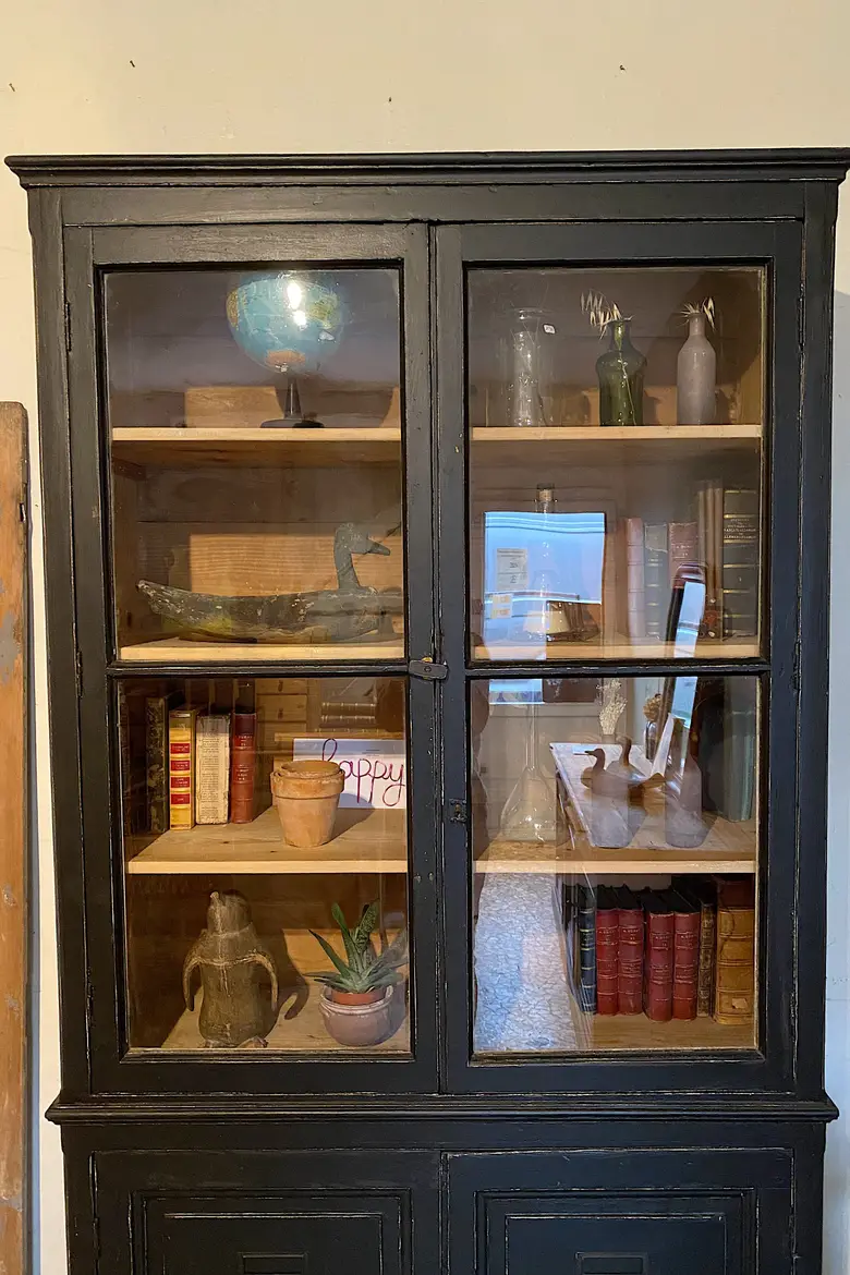 Ancien buffet vaisselier en sapin Début XXème
