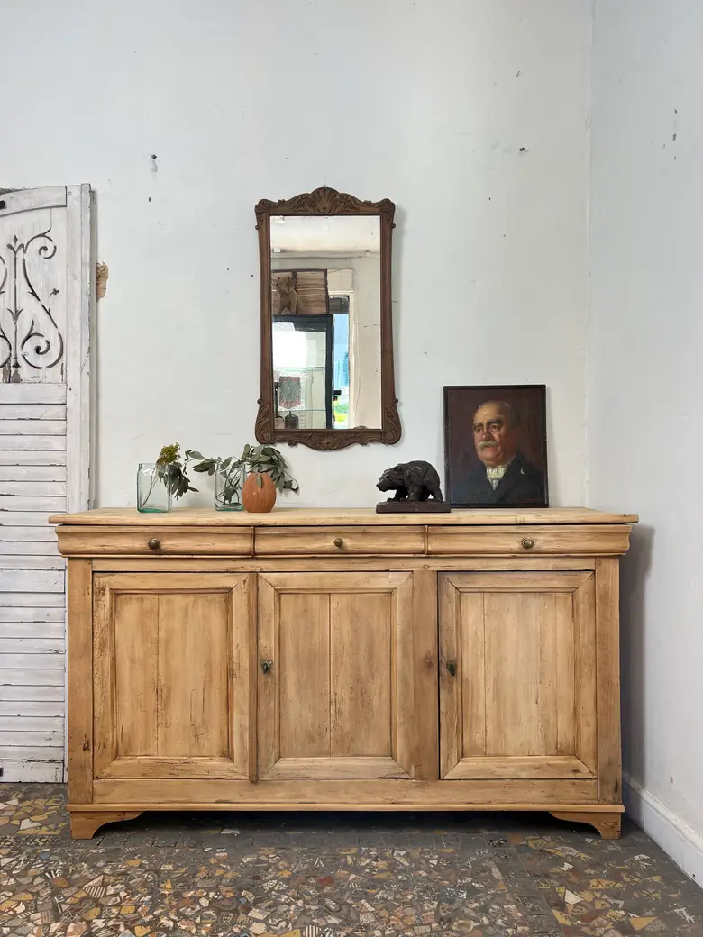 Ancien buffet XIXe en tilleul