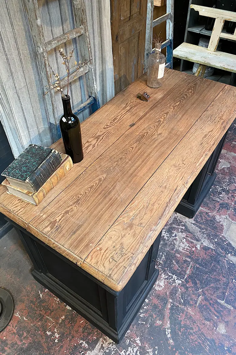 Ancien bureau comptoir de magasin Début XXème