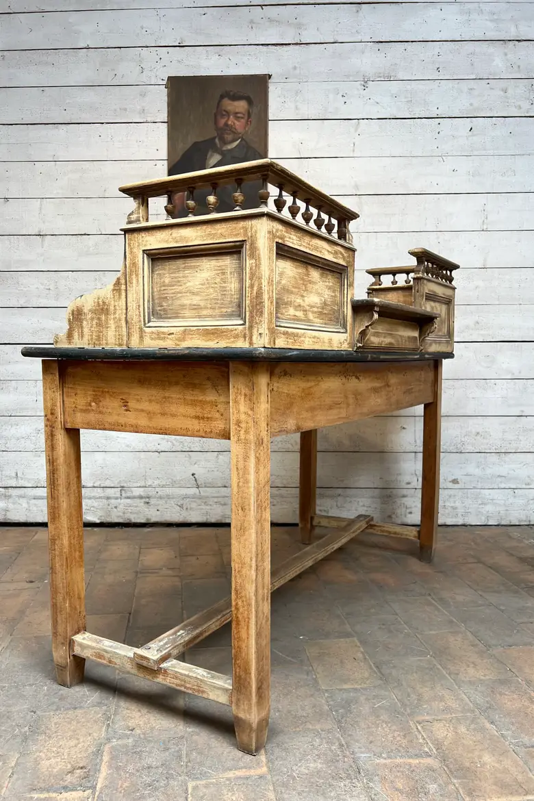 Ancien bureau comptoir – Début XXe