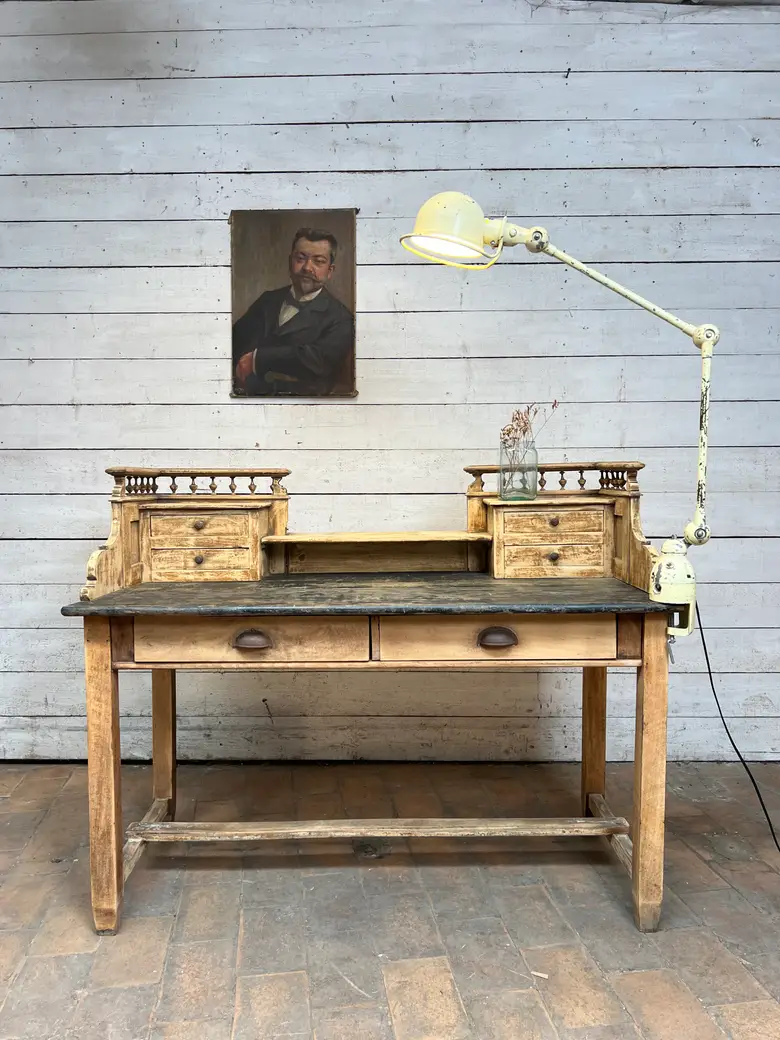 Ancien bureau comptoir – Début XXe