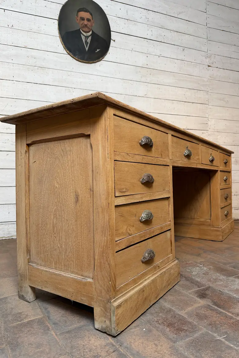 Ancien bureau comptoir en orme