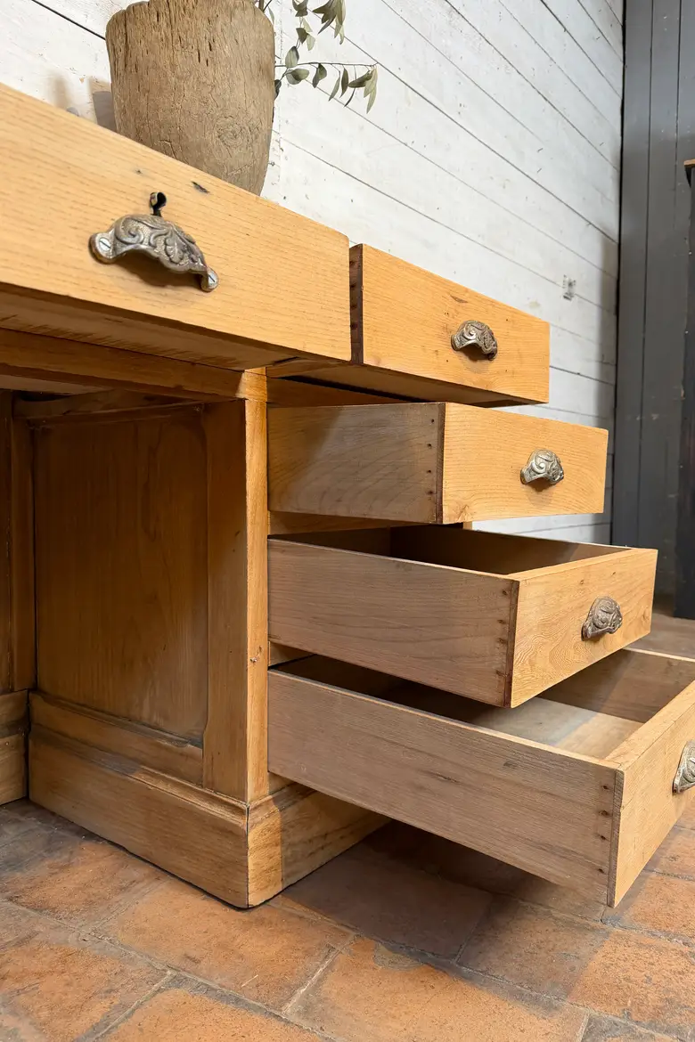 Ancien bureau comptoir en orme