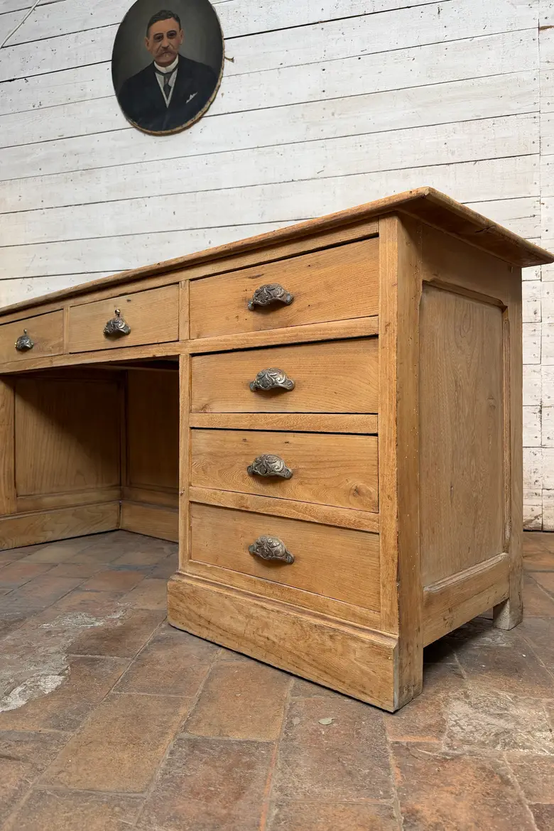 Ancien bureau comptoir en orme
