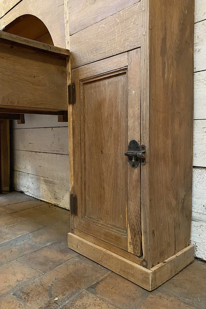 Ancien bureau d’apothicaire en chêne XIXème