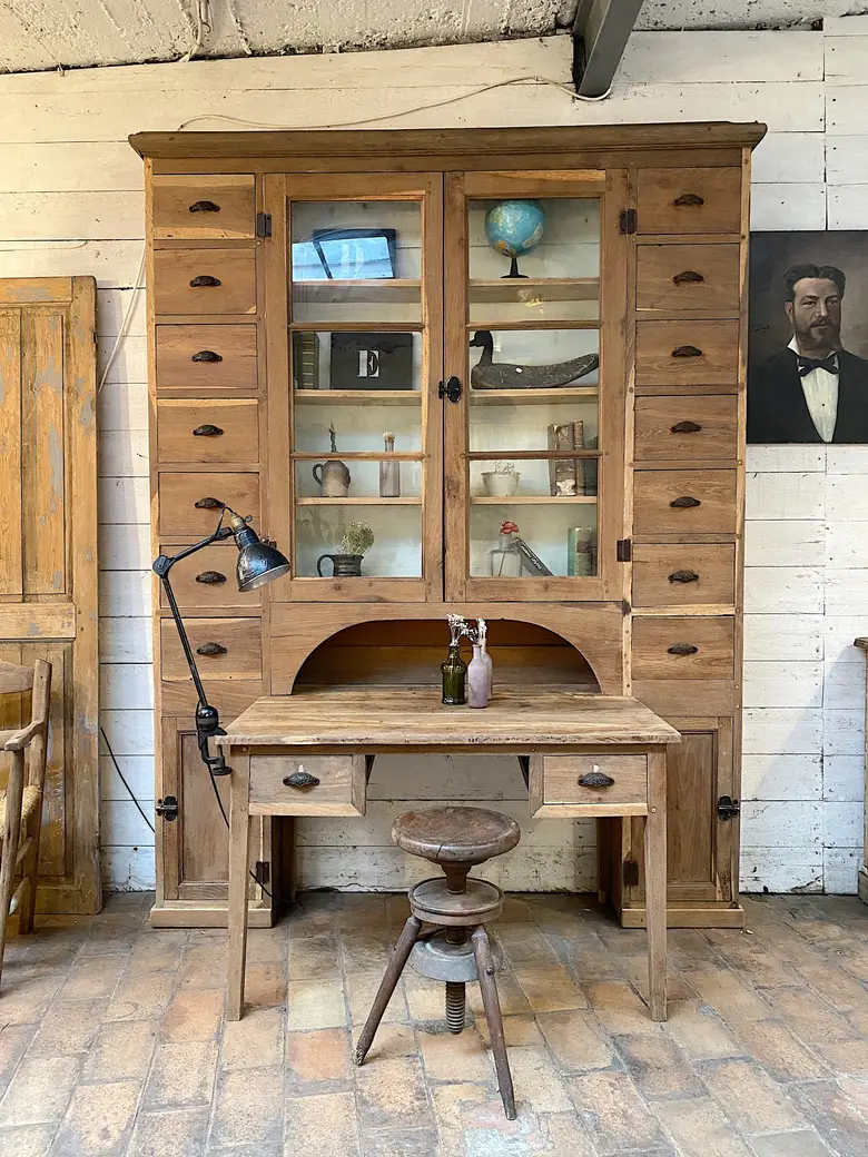 Ancien bureau d’apothicaire en chêne XIXème