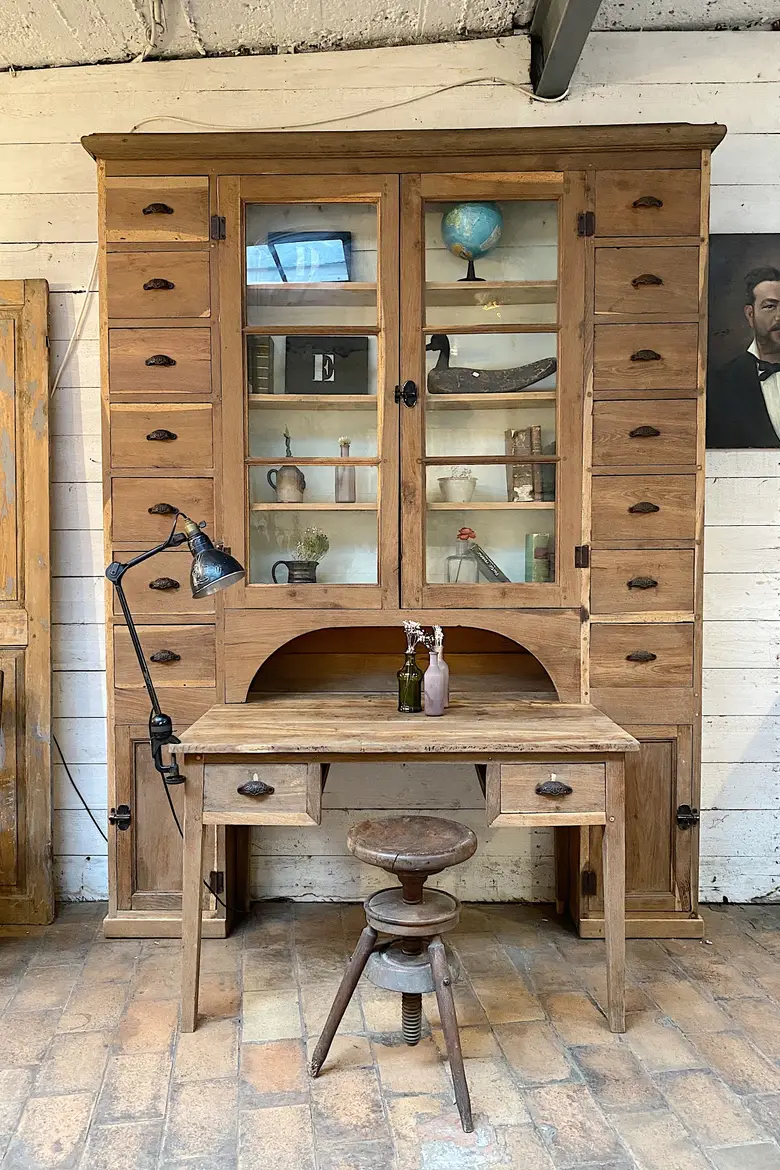 Ancien bureau d’apothicaire en chêne XIXème