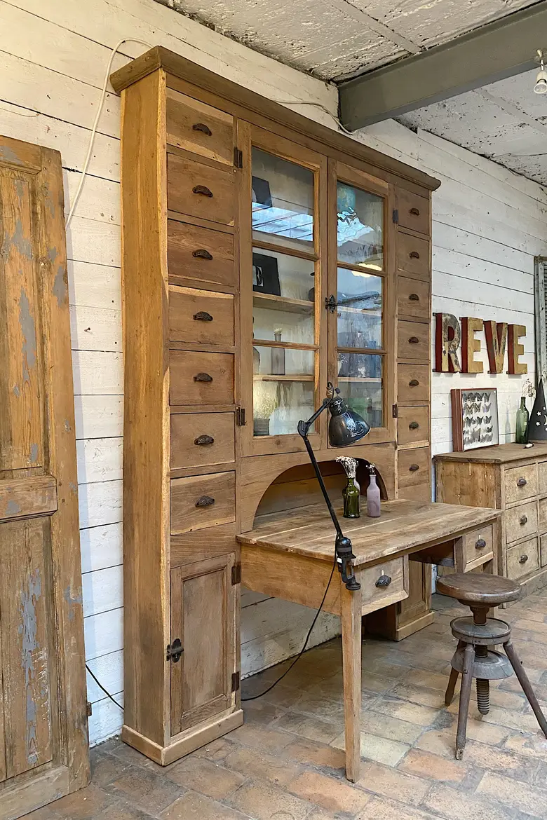 Ancien bureau d’apothicaire en chêne XIXème