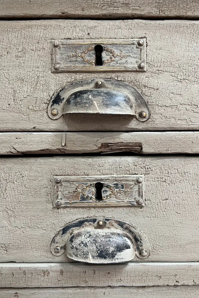 Ancien bureau d’atelier Début XXème peint en vert
