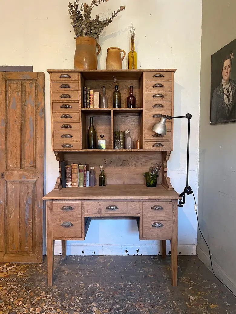 Ancien bureau de poste en chêne Début XXème