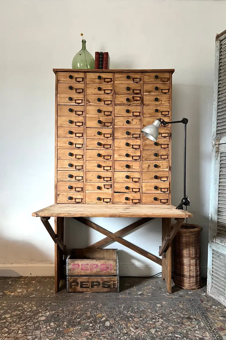 Ancien bureau de quincaillerie en bois Début XXème