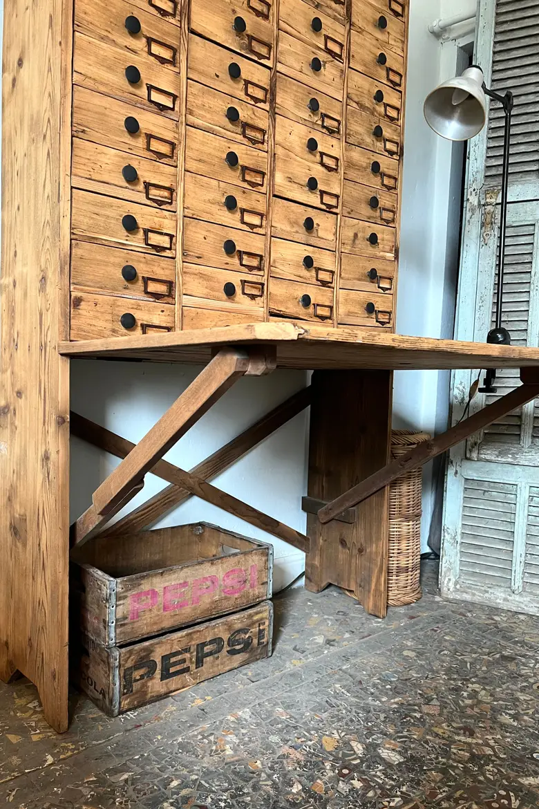 Ancien bureau de quincaillerie en bois Début XXème